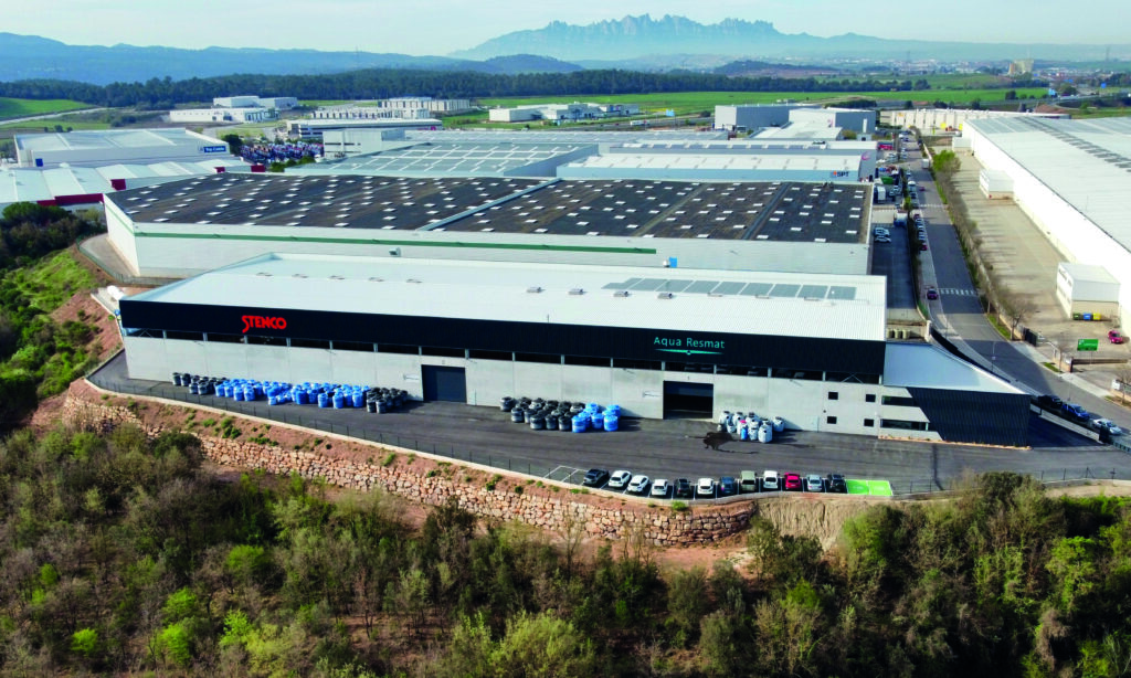 foto aerea nau amb montserrat